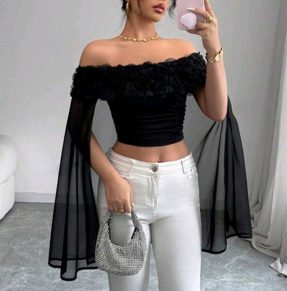 Tops - Off-Shoulder Rose & Butterfly Decor Minimalist Casual Elegant T-Shirt